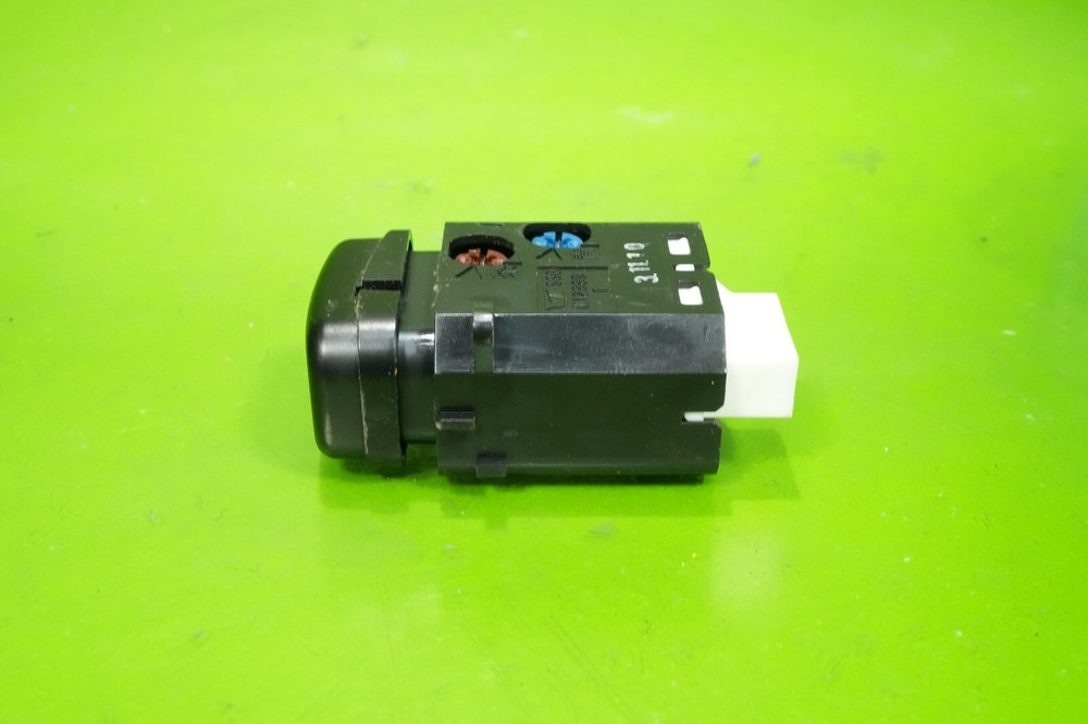 92-96 Prelude OEM cruise control dash switch button control