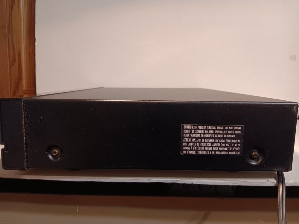 Luxman DZ-111 CD Player (With Remote) Tested