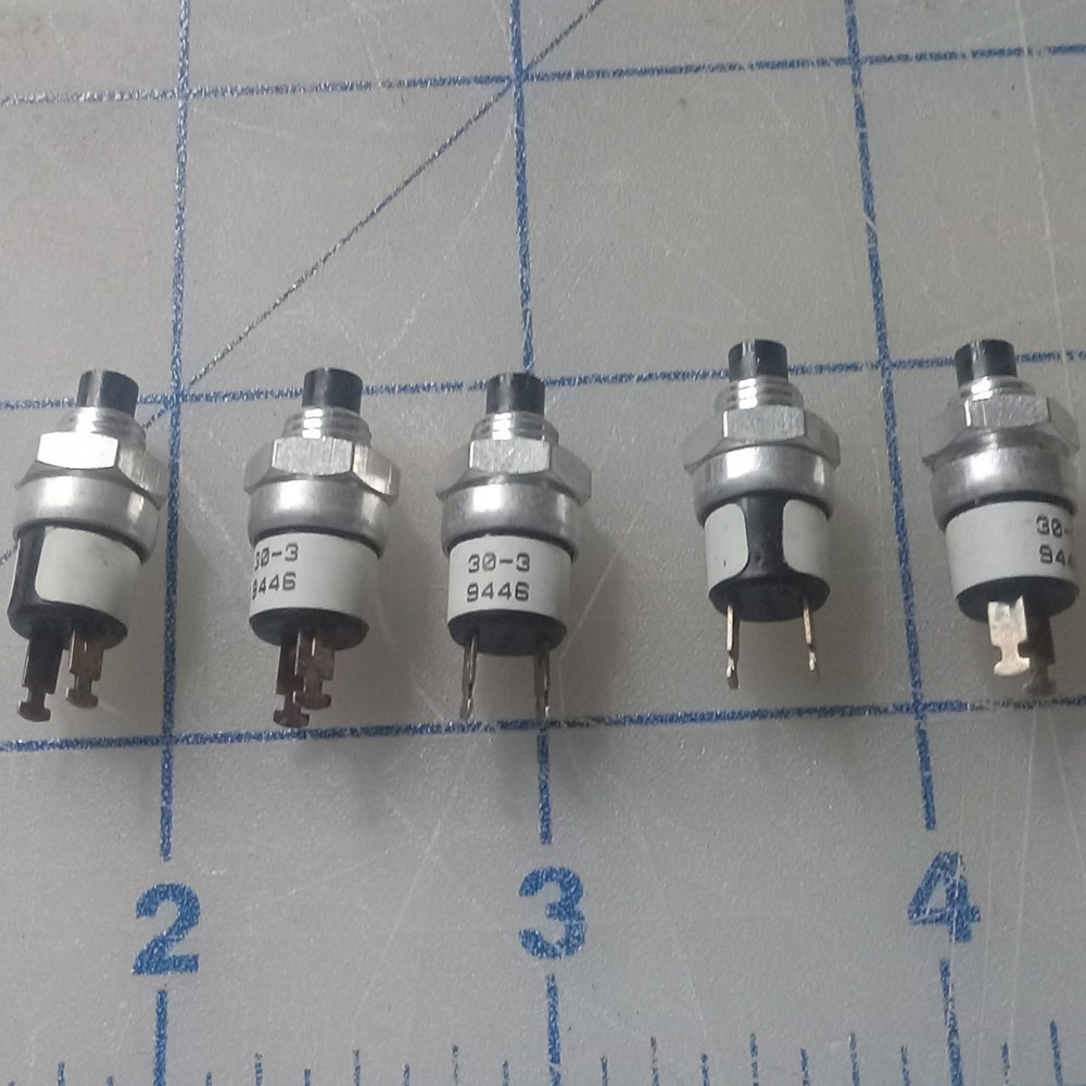 5pc GRAYHILL 30-3 Pushbutton "NORMALLY OPEN, CLOSED WHEN PUSHED" Black Actuator