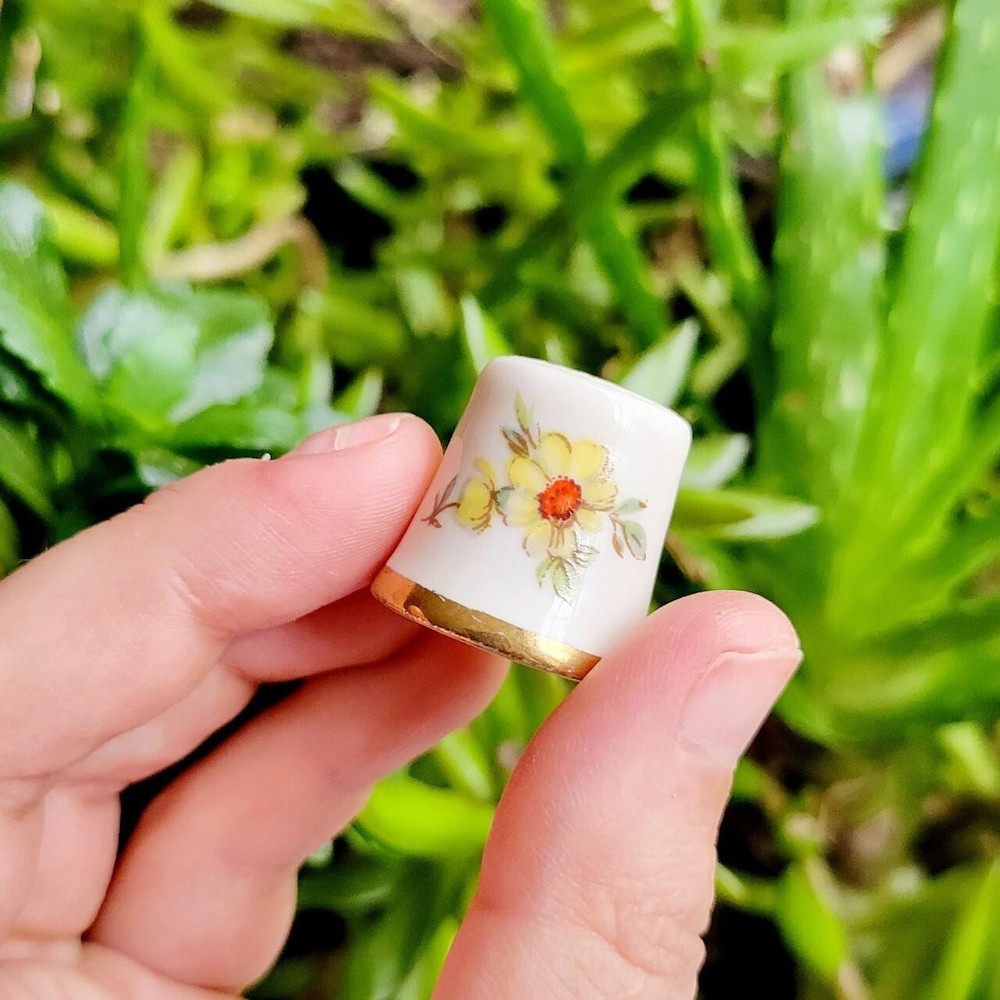 Vintage Flower Thimble