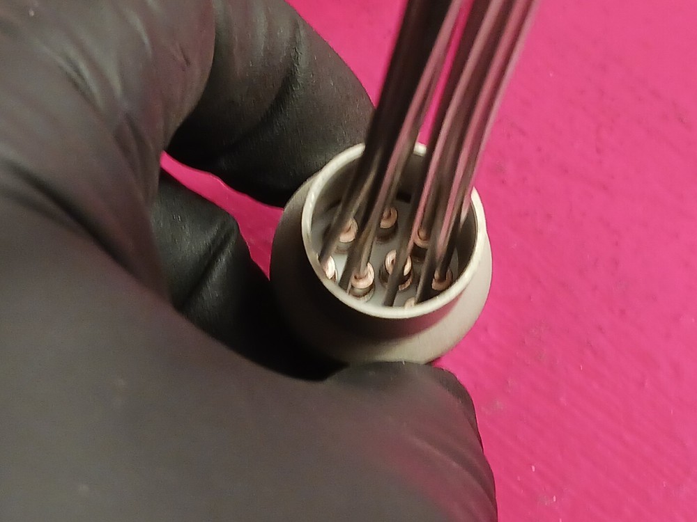 (1) 10-Pin High-Current Electrical Feedthrough High Vacuum 10 Wire