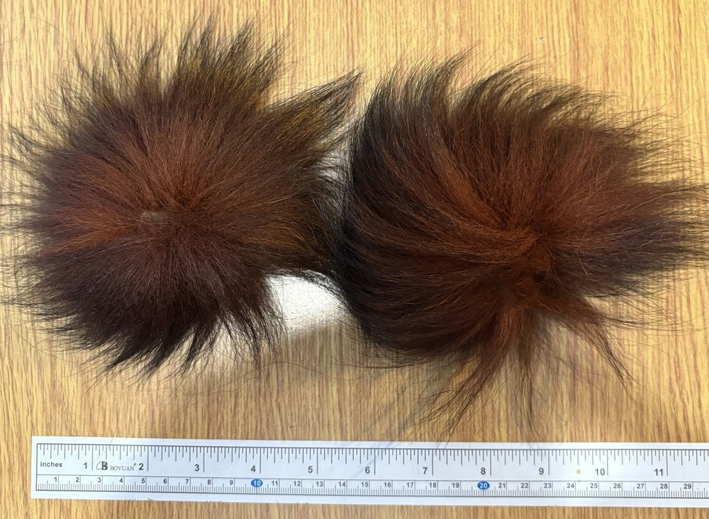 1 x Arctic Silver Fox Tail Piece. Cinnamon