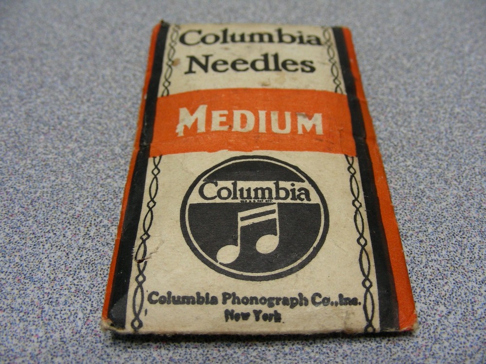 VINTAGE COLUMBIA MEDIUM NEEDLES - Old Sealed Pack