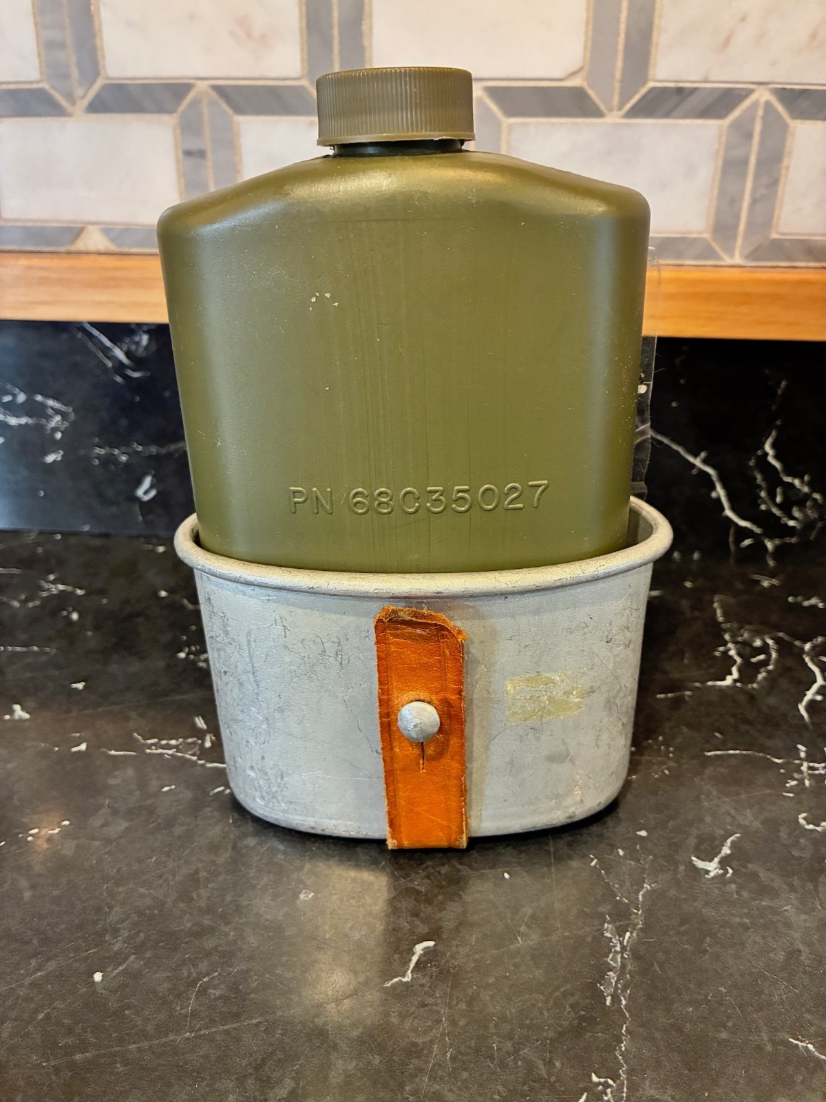 Pilots Emergency Flask/Cup Water Bottle  Survival USAF Air Force PN 68C35027