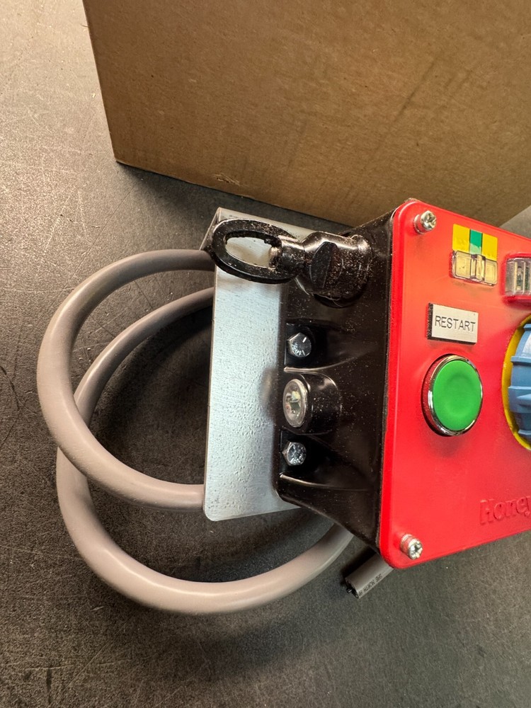 Honeywell 2CCPA2A1B2B Pull Cord Safety Switch NEW