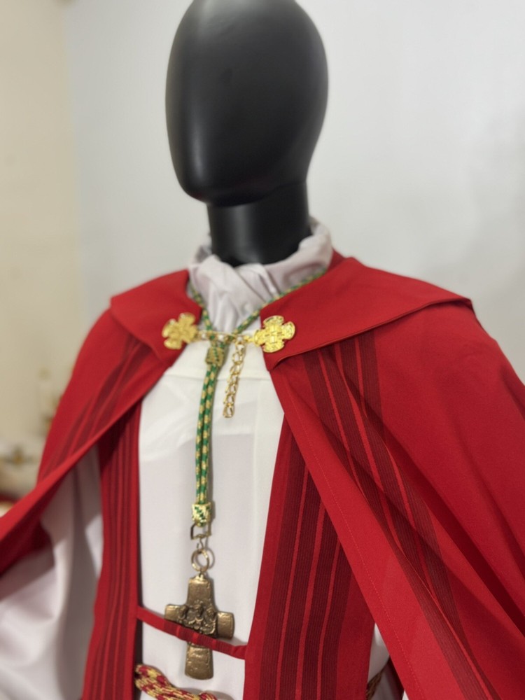 RED COPE VESTMENT CHASUBLE WITH STOLE