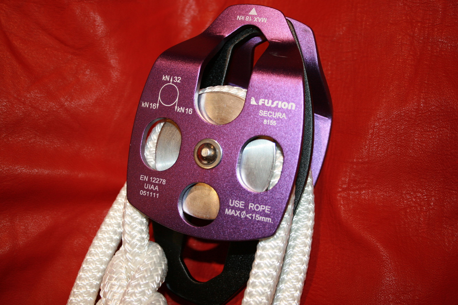 Twin sheave block and tackle 7500Lb pulley system 100 feet 1/2 Double Braid Rope