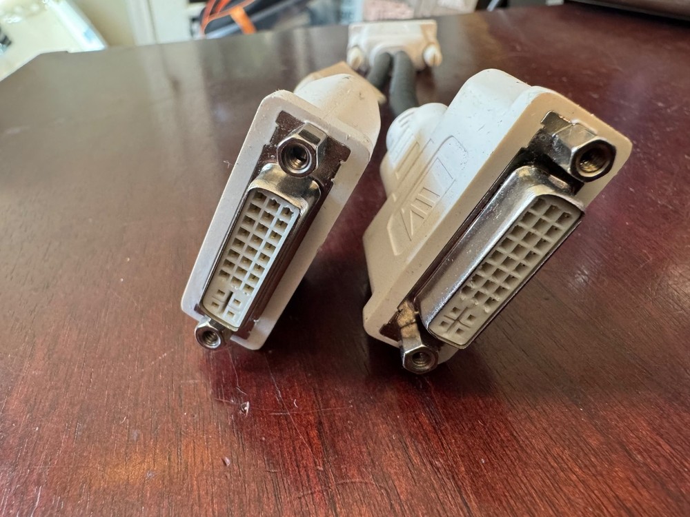 Lenovo or Molex - DMS59 Dual DVI Dongle Cable
