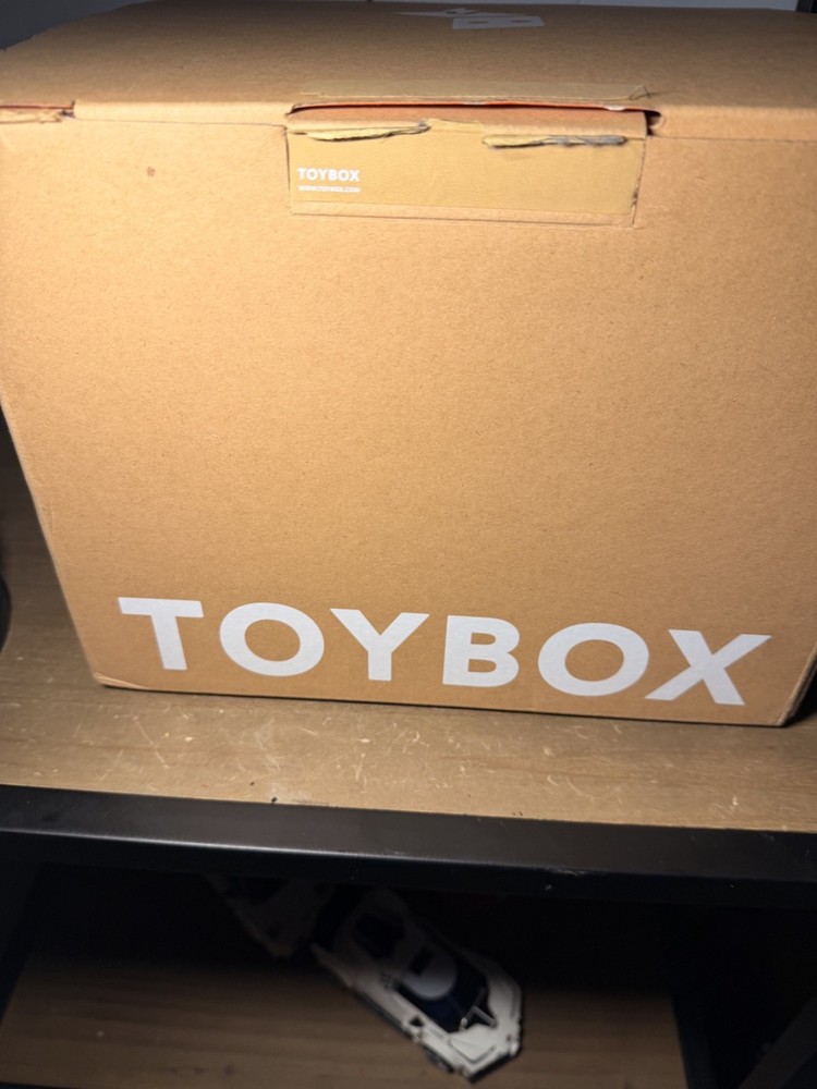 toybox 3d printer alpha 2 with power cable and accessories.