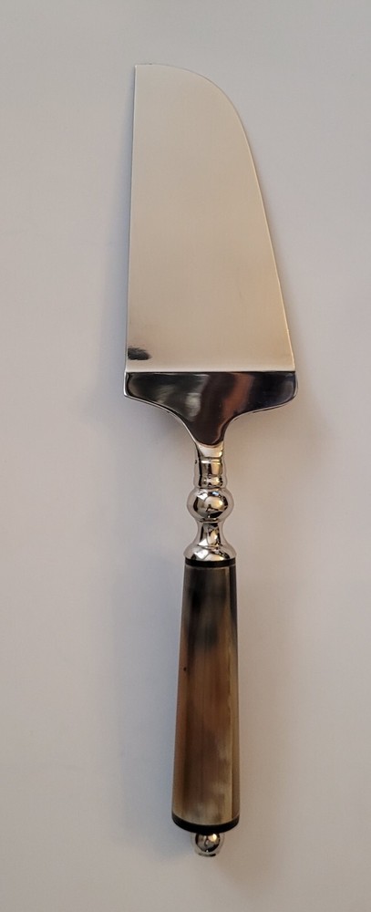 Tizo Horn Cake Pie Server 12"