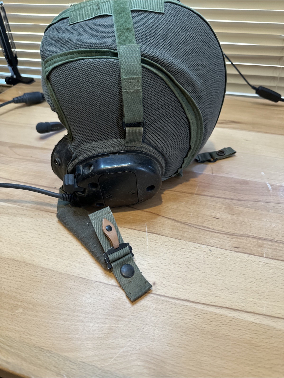 USED CVC TANKER CREWMAN HELMET TACTICAL HEADSET LINER BOSE COMMS BOOM MIC LARGE