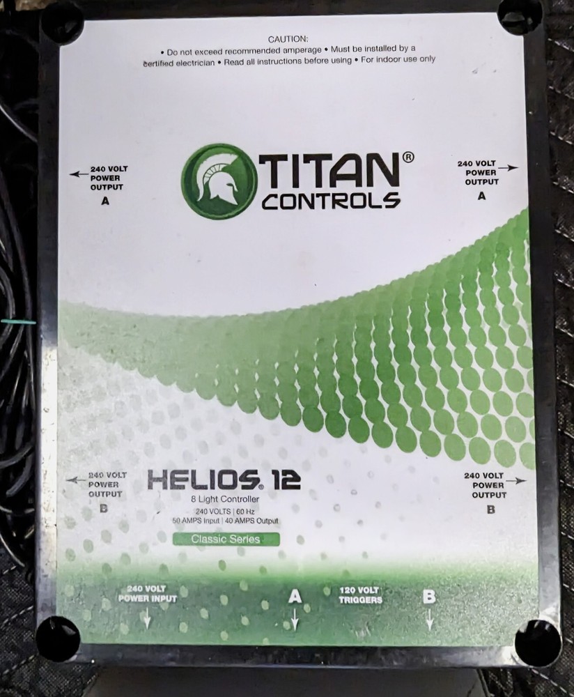 Titan Controls 8 Light Controller with Dual Relay Trigger Cords, 240V  Helios 12
