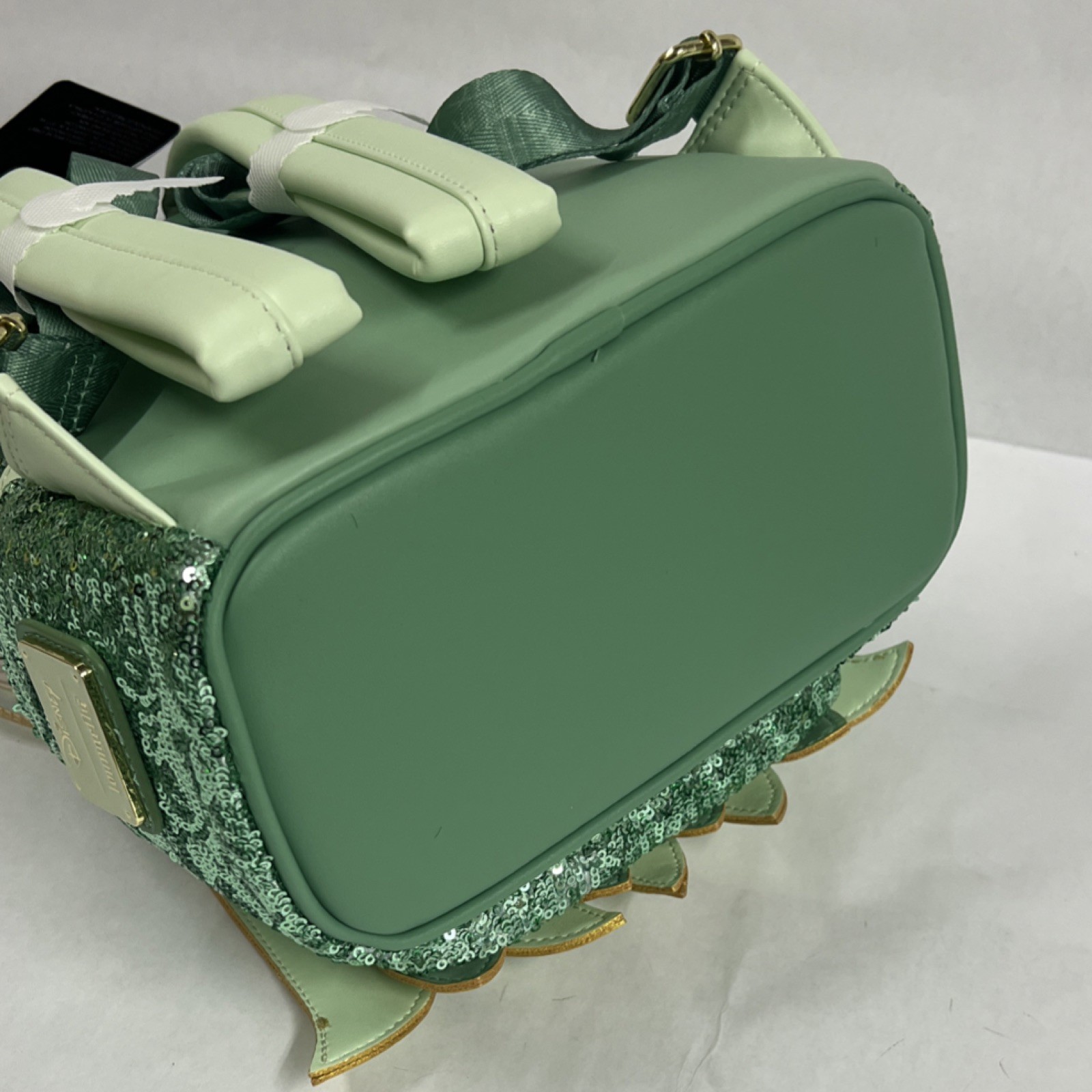 NWT Loungefly Peter Pan Tinker Bell Holiday Cosplay Sequin Mini Backpack