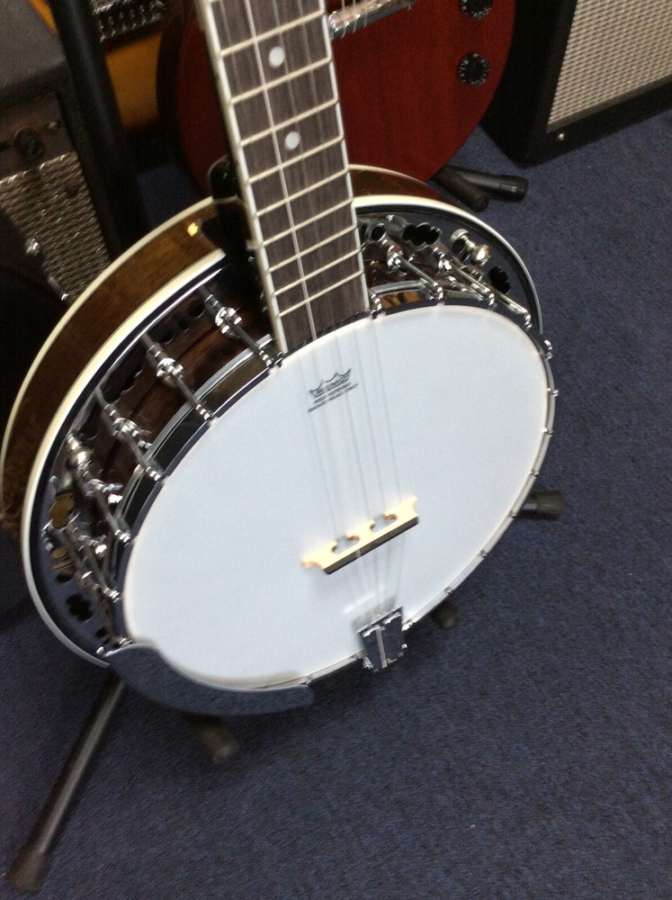 Washburn B11K Banjo (5 String) with hardshell case new!