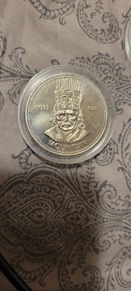 1st SET 1977 COMMEMORATIVE DOLLARS (mint)