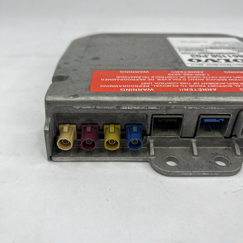 2018 Volvo VNR Cab Module 22861158.P03 OEM TELEMATIC GATEWAY MODULE