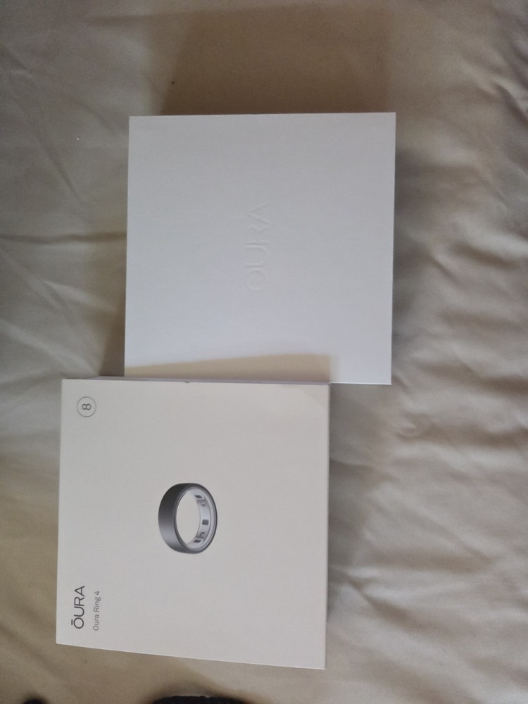 Oura Ring Gen 4 Size 8 black