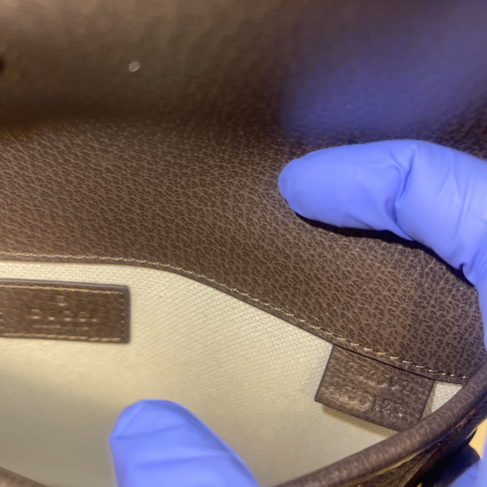 GUCCI GG SUPREME BELT BAG MATERIAL CANVAS