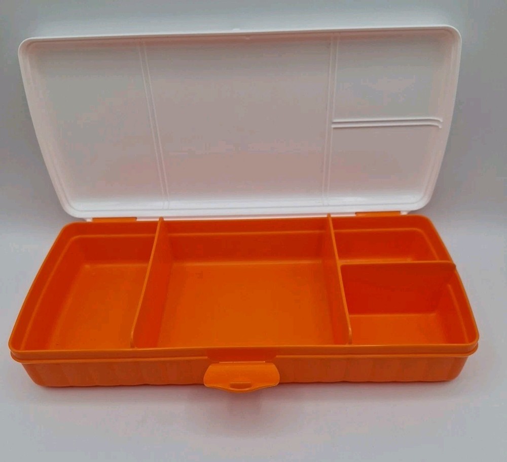 Tupperware Lunch 'n Things Divided Container