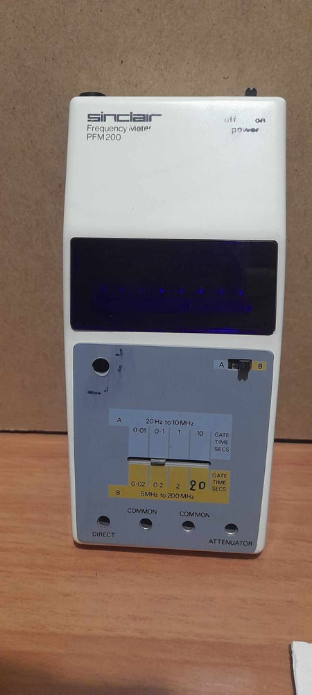 Sinclair PFM 200 Frequency Meter