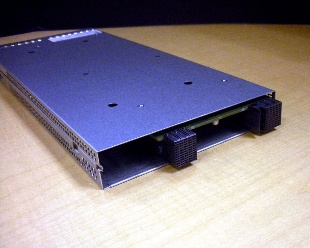 HP 519320-001 SAS I/O Module for D2700 Disk Enclosure