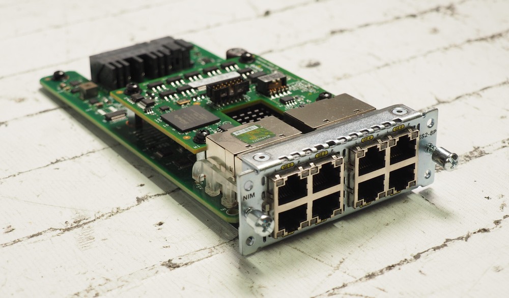 Cisco NIM-ES2-8-P 8-Port Gigabit Ethernet LAN Switch Network Interface Module