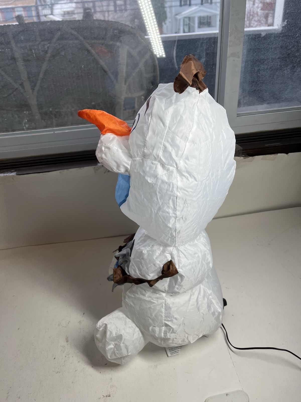 Gemmy Disney Magic Holiday Olaf Frozen Airdorable Airblown Inflatable Tabletop