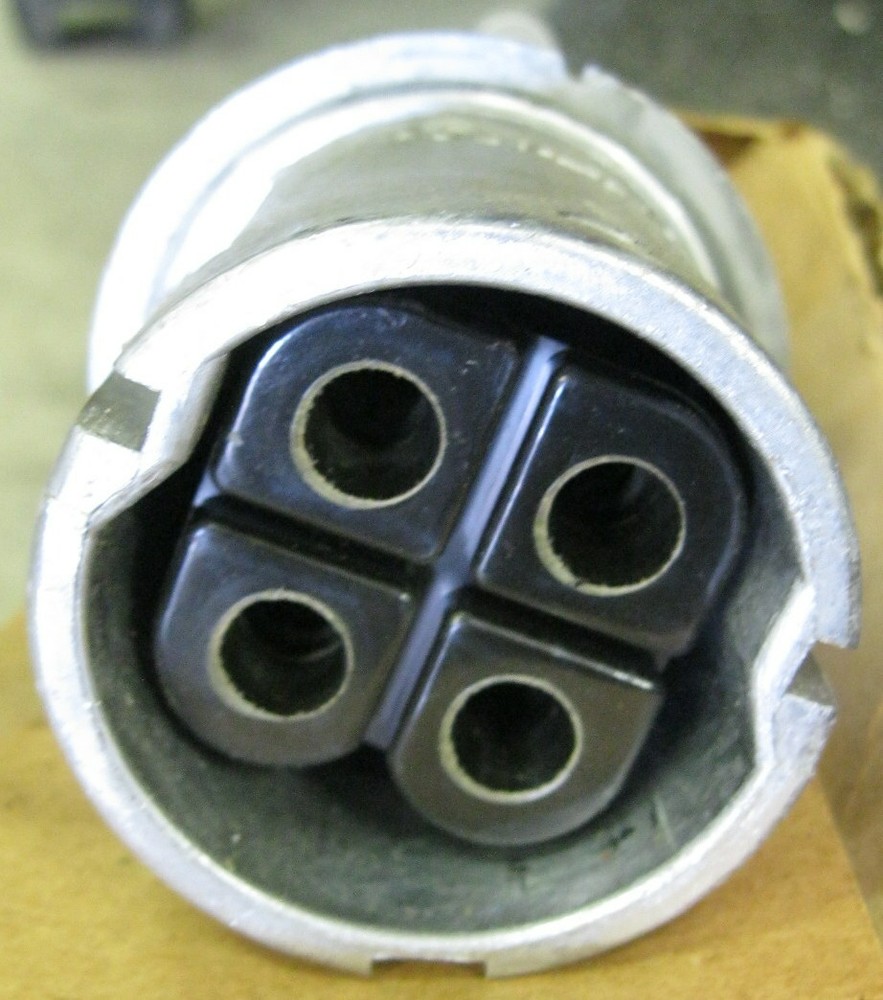 Russellstoll JP344FR Plug