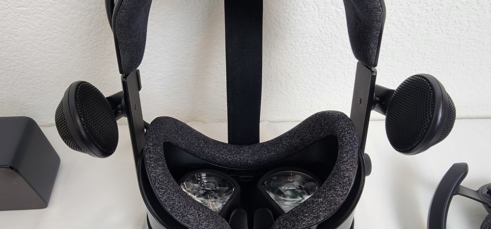 Valve Index PC & Console VR Headset Full Kit w/ 1.0 Base Stations ~ A+ Condition