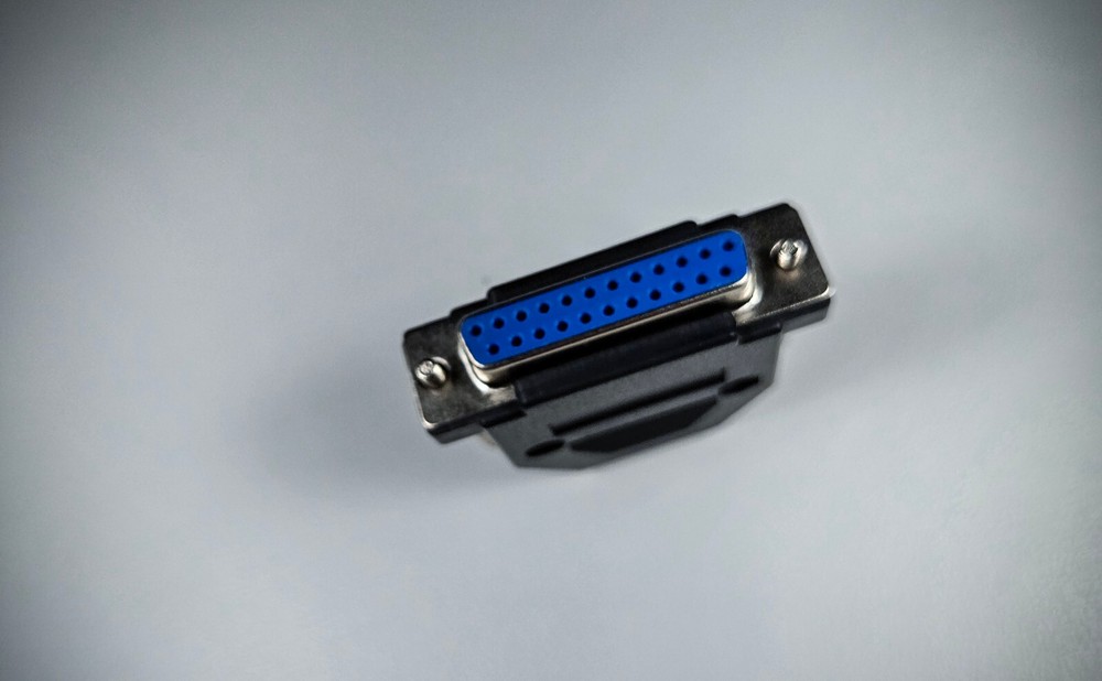 AMIGA VIDEO CABLE CONNECTOR DB23