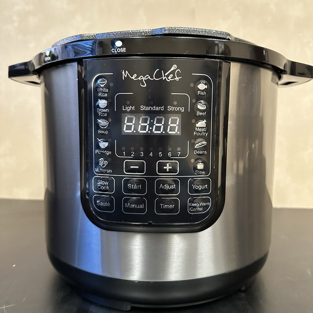 Megachef 8 Quart Digital Pressure Cooker with 13 Pre-set Multi Function Features