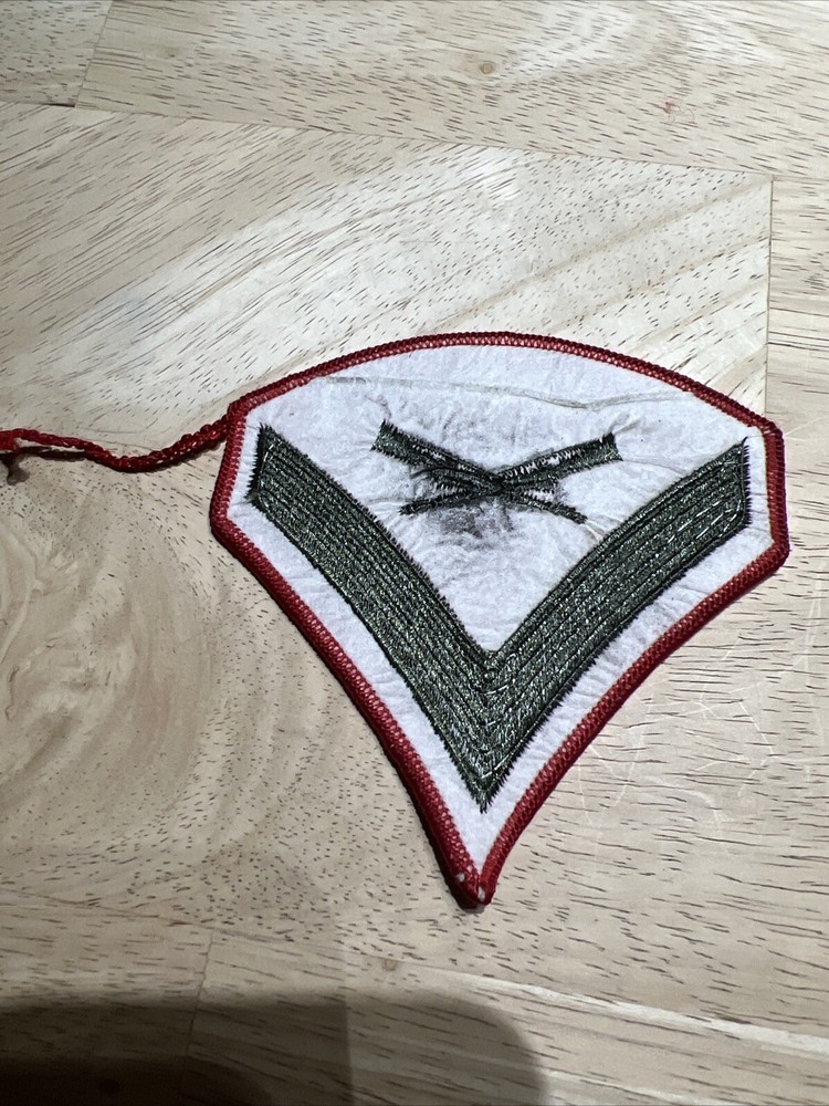 US Marine Corps Lance Corporal E-3 Rank Chevron Insignia Patch USMC