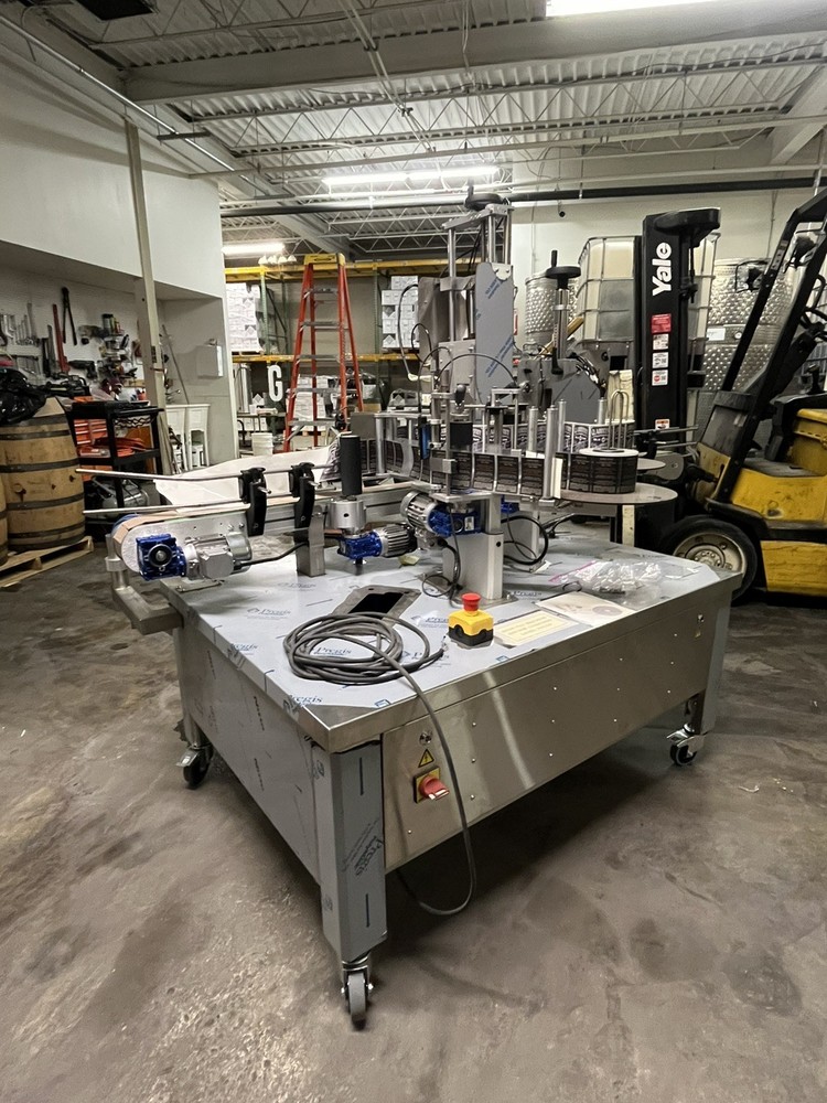 CDA R1000 Bottle Labeler