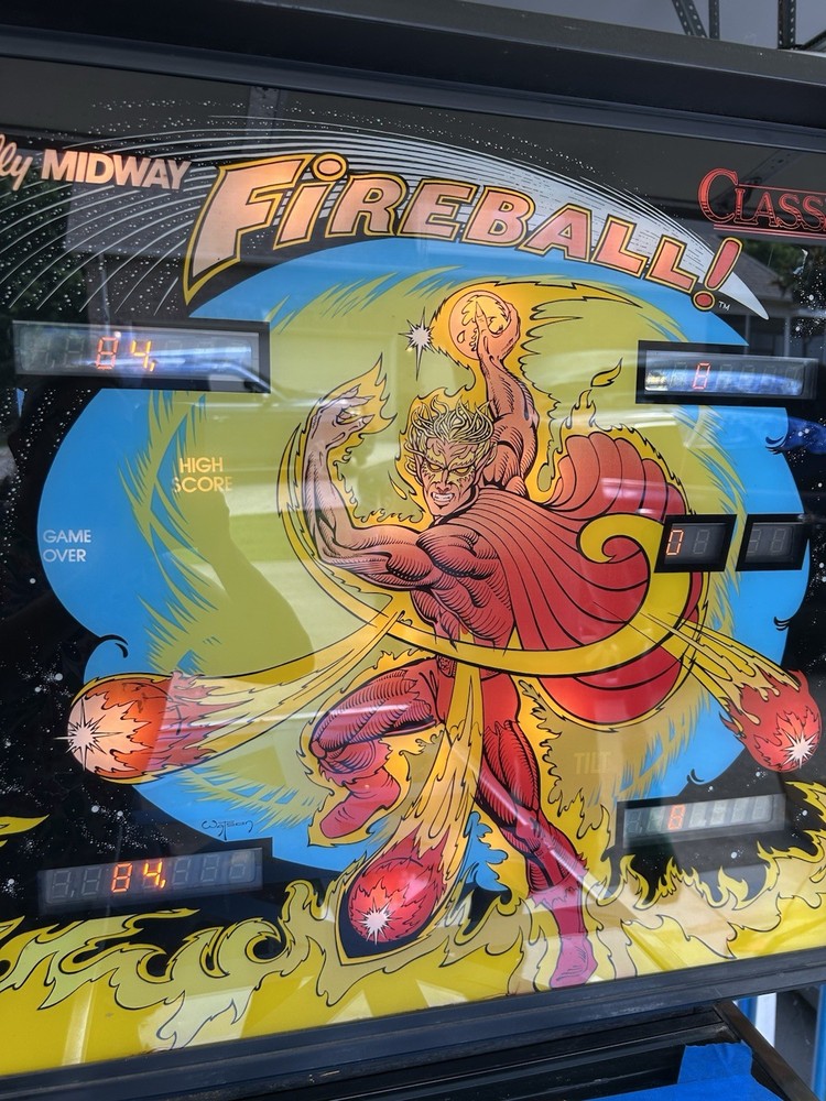 1985 Fireball Pinball Machine