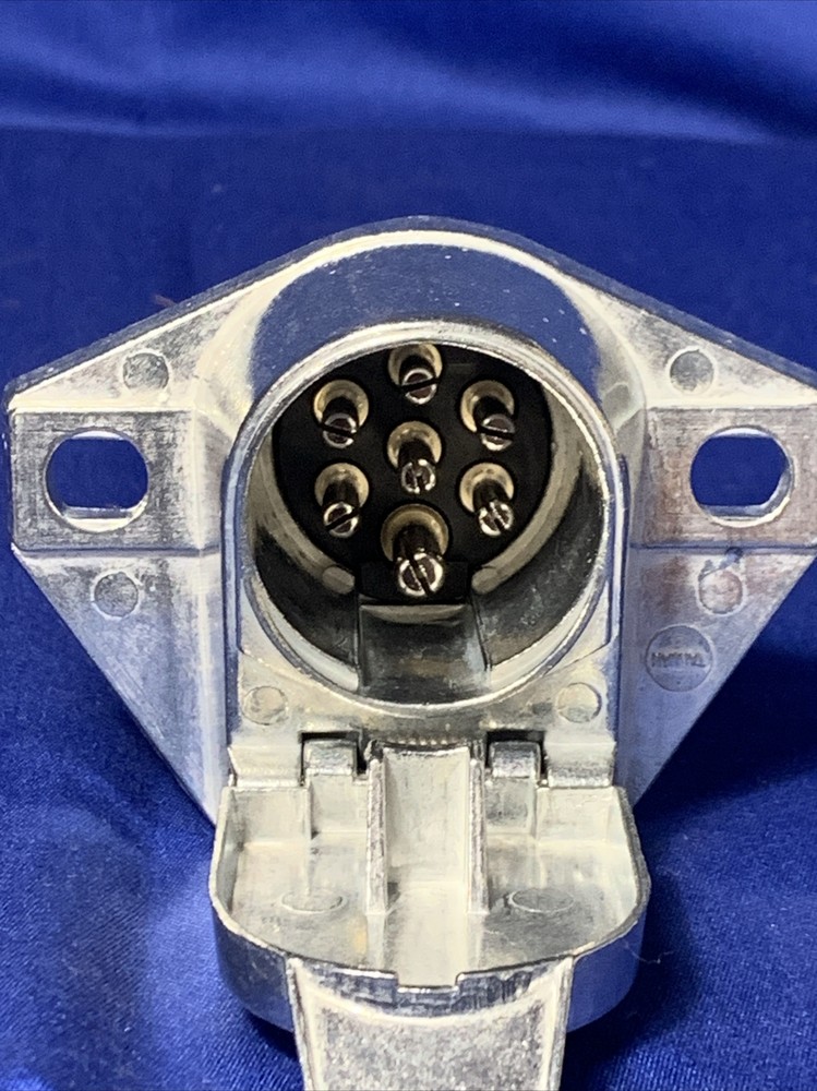 Semi- Trailer Electrical Pigtail Light Socket ~ Napa Belkamp 755-5019