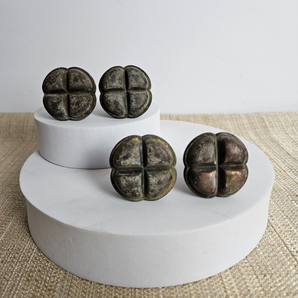 Unique Drawer Knobs Set 4 Antique Style Clover Patina Cast Metal Cabinet Pulls