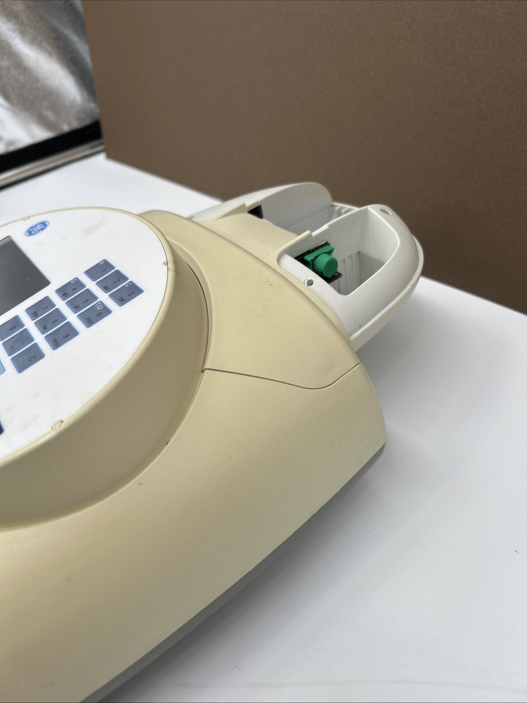 GE GeneQuant 1300 Spectrophotometer UNTESTED NO CORDS
