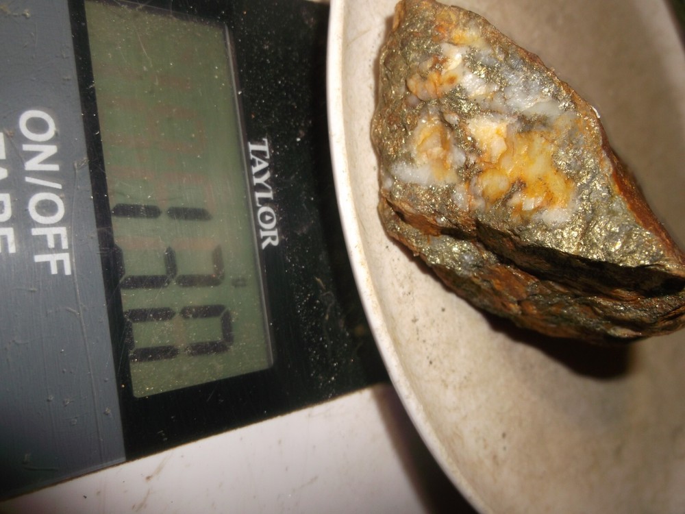 gold silver copper ore, 130 grams samples ,ore high grade .