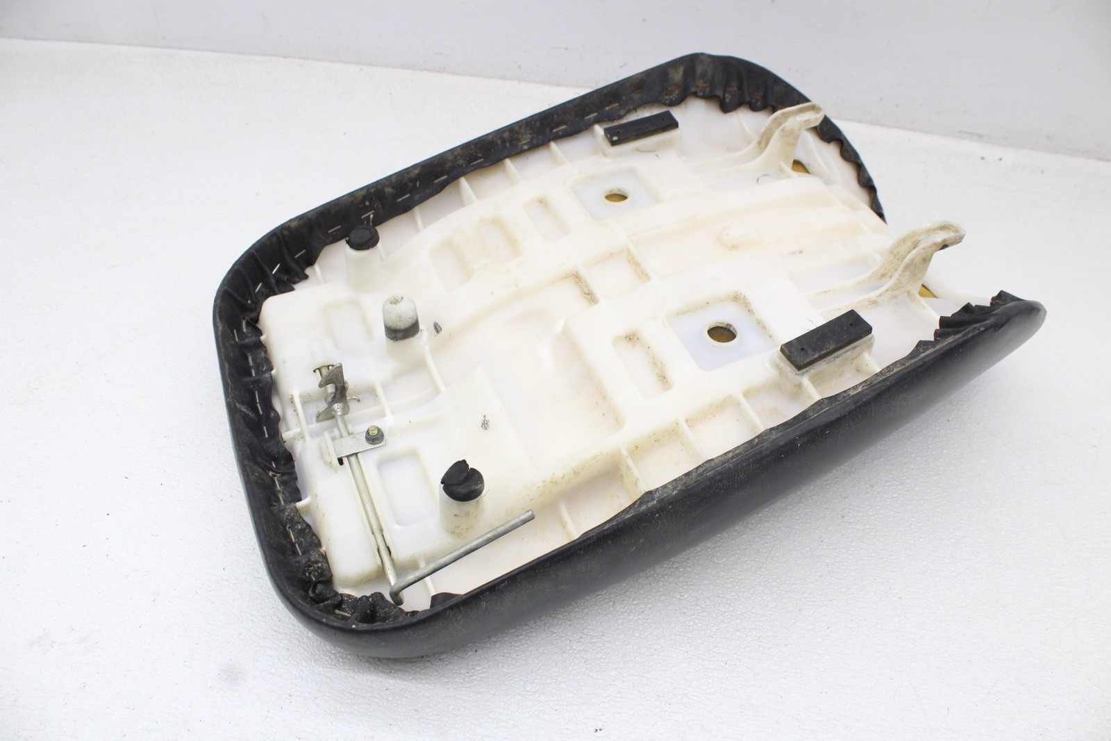 02-07 SUZUKI EIGER 400 LTF400 LTA400 FRONT REAR SEAT SADDLE