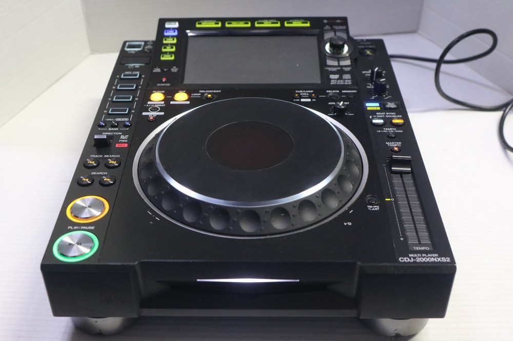 Pioneer CDJ-2000NXS2 Professional DJ Multi-Player Tested