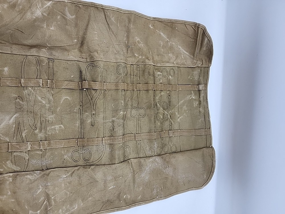 Original WWII U.S. Army / USMC Field Small Operating Case / Roll - Empty