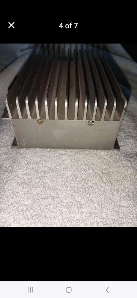 Power Amplifier - Powered Amplifier 6"lx 4 1/2"w The unit is untested