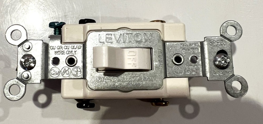 LEVITON CSB2 15/20A Double Pole Switch White