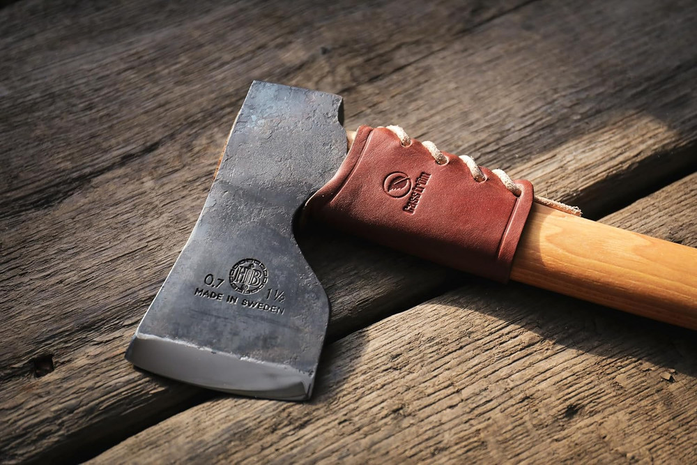 Overstrike Axe Guard Cognac Brown