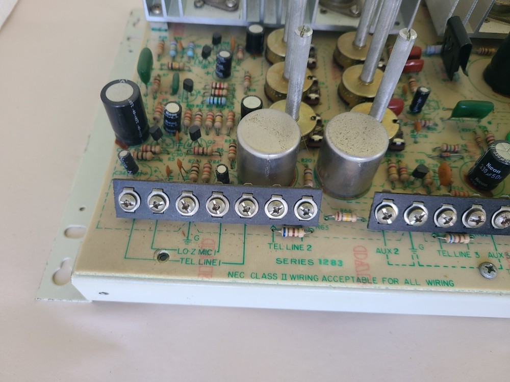 Bogen Model TU-60A 60 Watt Amplifier, Powers Up, AS IS UNTESTED