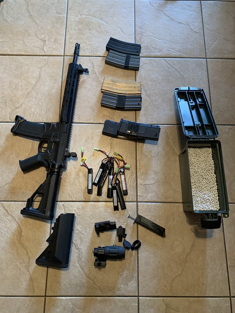 airsoft gun