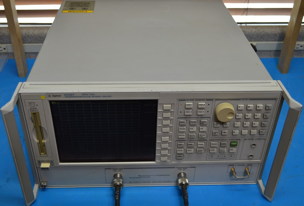 Agilent 8753ET Transmission/Reflection Network Analyzer 300kHz - 3GHz FUNCTIONAL