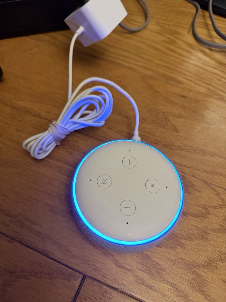 Amazon Echo Dot 3rd Gen Smart Speaker C78MP8 Used Tested D55 Sandstone