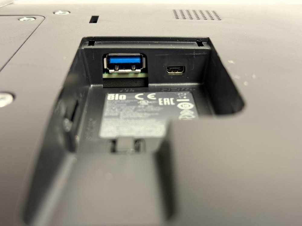 Elo Touch Solutions ESY15l1B Touchscreen Android Display (Unit Only)