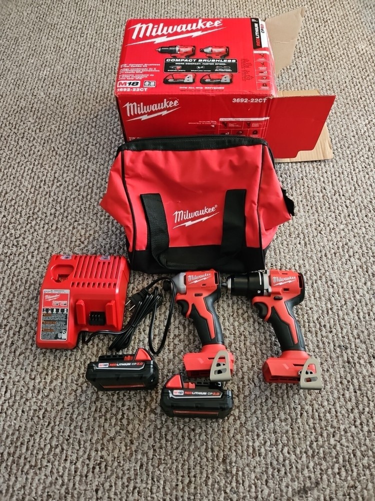 Milwaukee 3692-22CT 18V Compact Brushless Drill Driver Kit